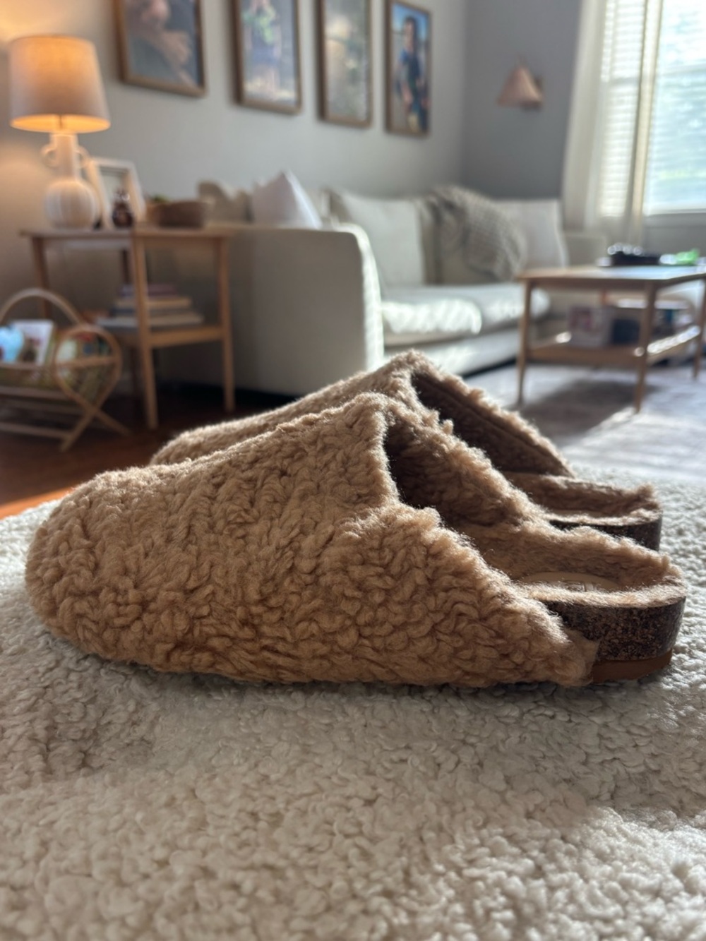 INTENTIONALLY BLANK Shearling Clog Slippers Tan Cozy Indoor Outdoor Size 7 NEW